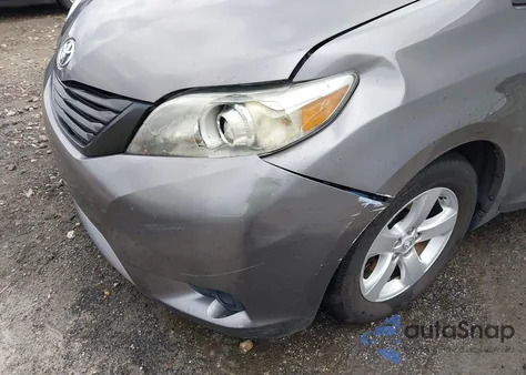 2015 Toyota Sienna L 7 Passenger from USA, damaged, VIN 5TDZK3DC8FS678539
